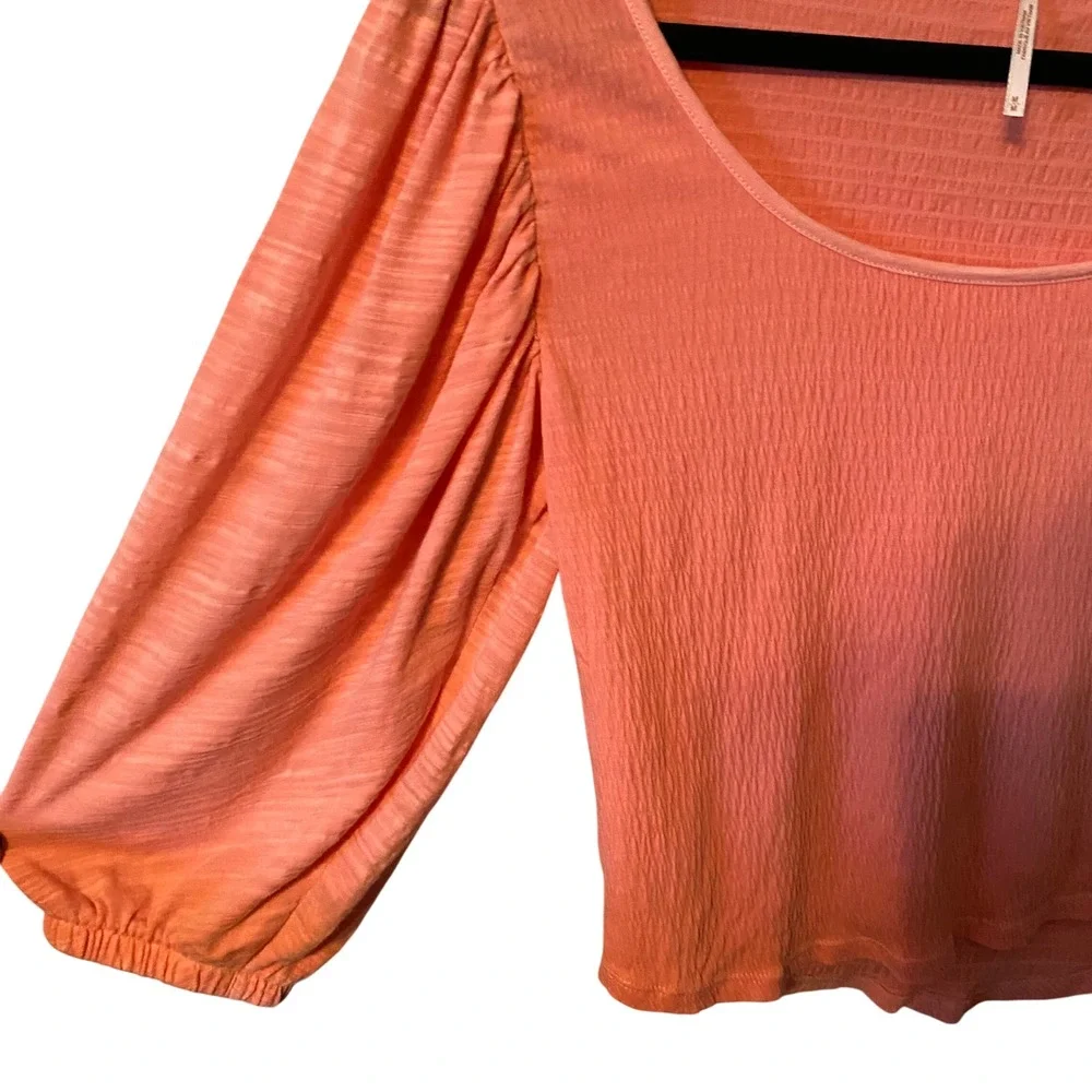 Free‎ People Smocked Puff Sleeve Crop Top Coral Textured Scoop Neck Size M